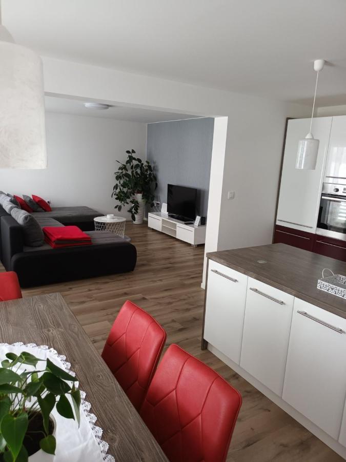 Apartma Tia 2 Zreče Esterno foto