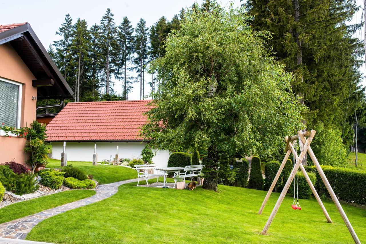 Apartma Tia 2 Zreče Esterno foto